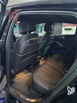 بی ئێم دەبڵیو X6